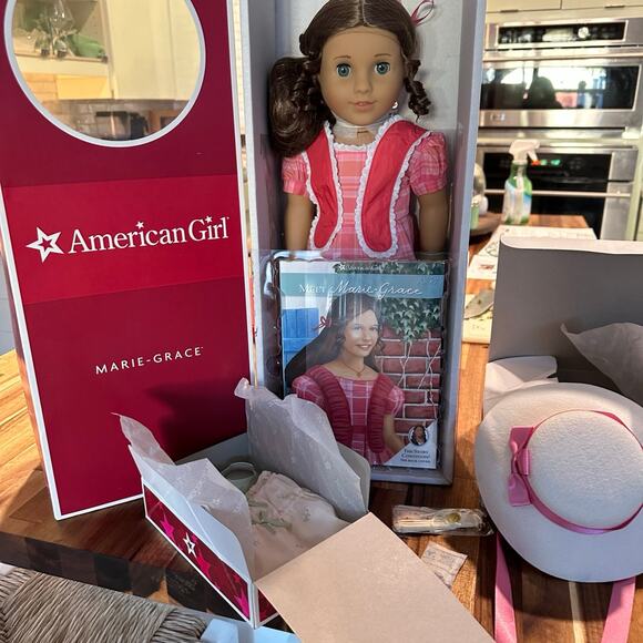 American Girl Marie Grace BRAND NEW In Box With Book. NRFB Hat fan